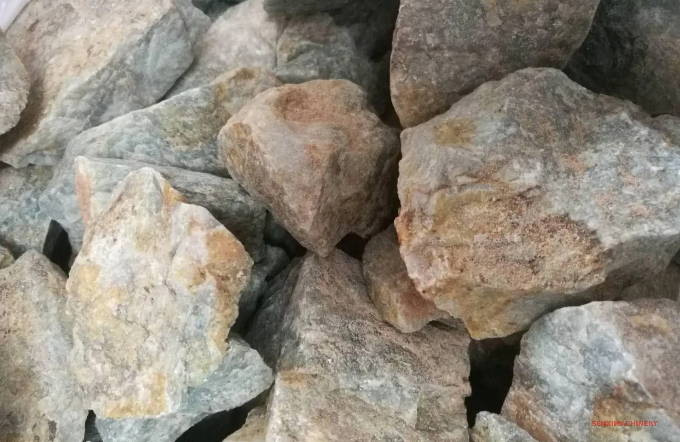 Амблигонит